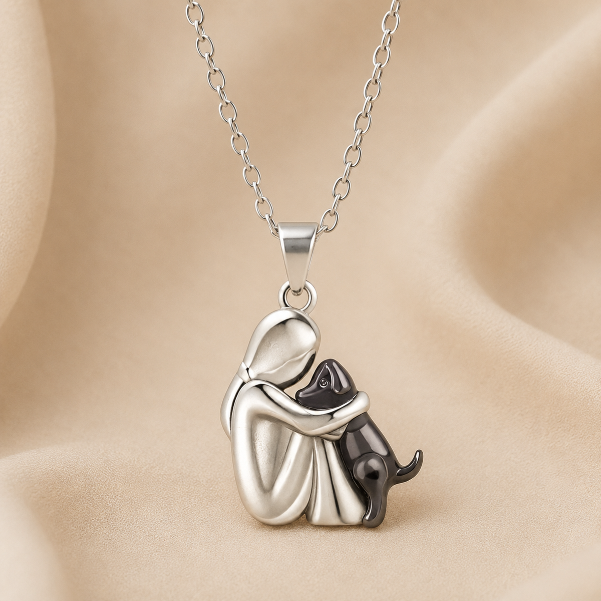 Collana con Ciondolo Abbraccio