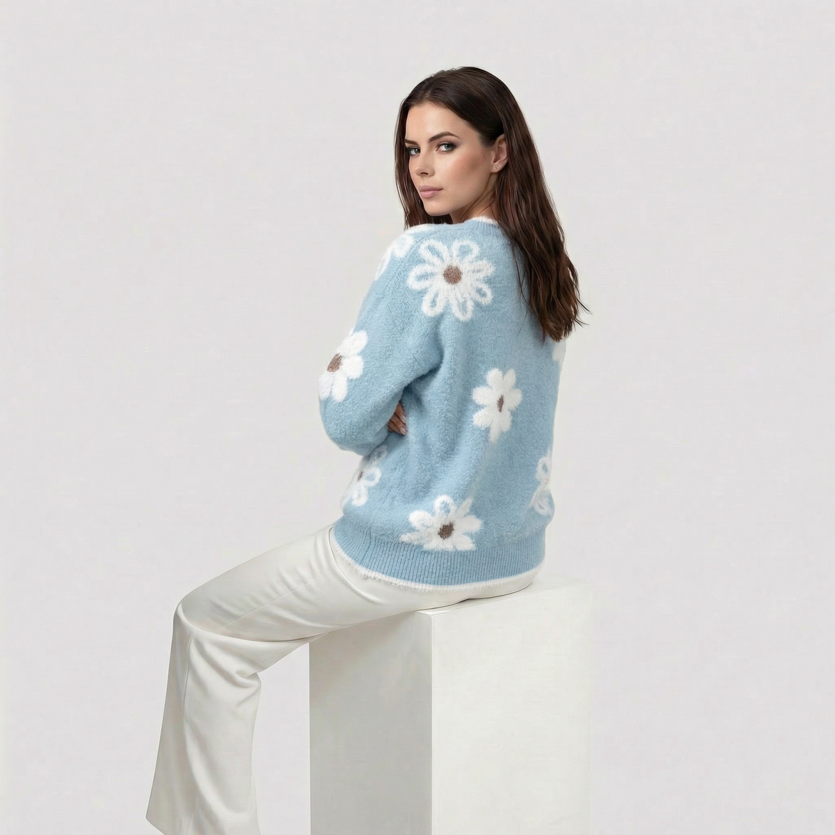 Thea | Maglione Floreale Bianco